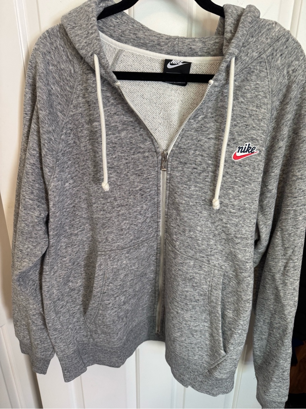 Nike Heather Gray Full-Zip Hoodie with Silver Zipper